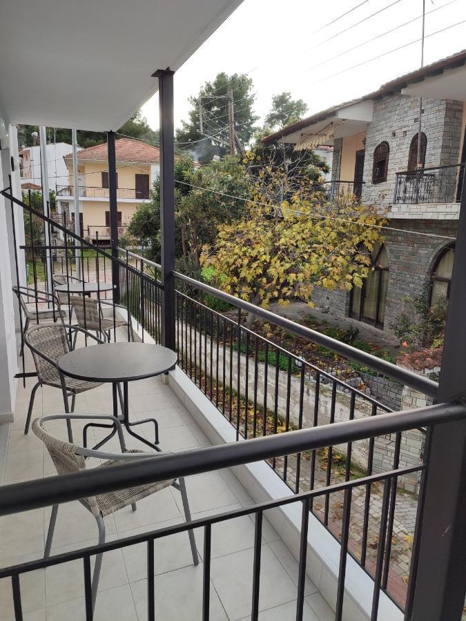 New Era Apartment Polychrono Luaran gambar