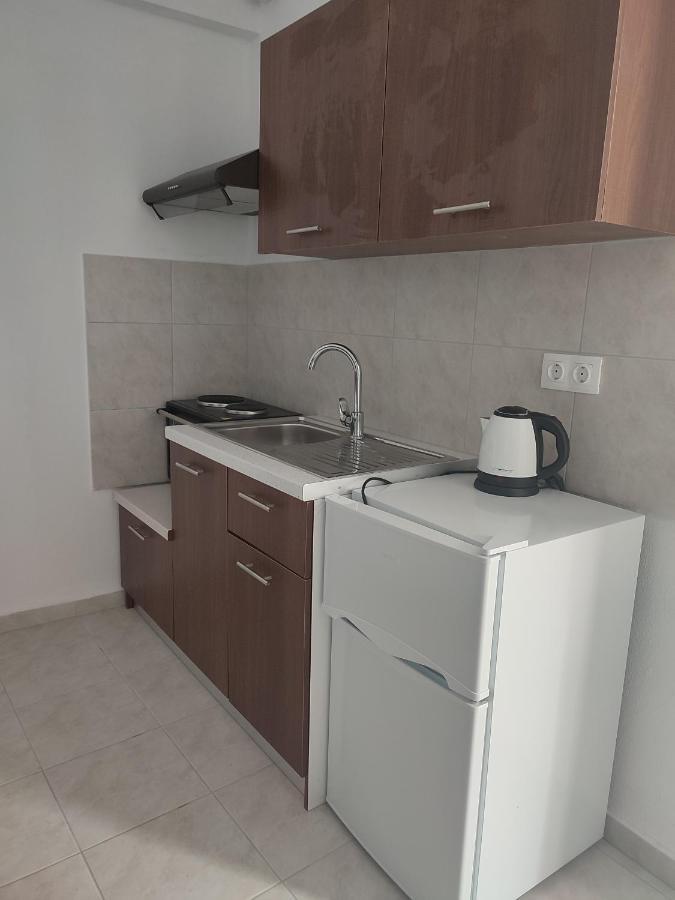 New Era Apartment Polychrono Luaran gambar